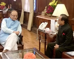 The Governor of Arunachal Pradesh, Shri J.P. Rajkhowa with Union Finance Minister Shri Arun Jaitley at New Delhi on 15th June 2015